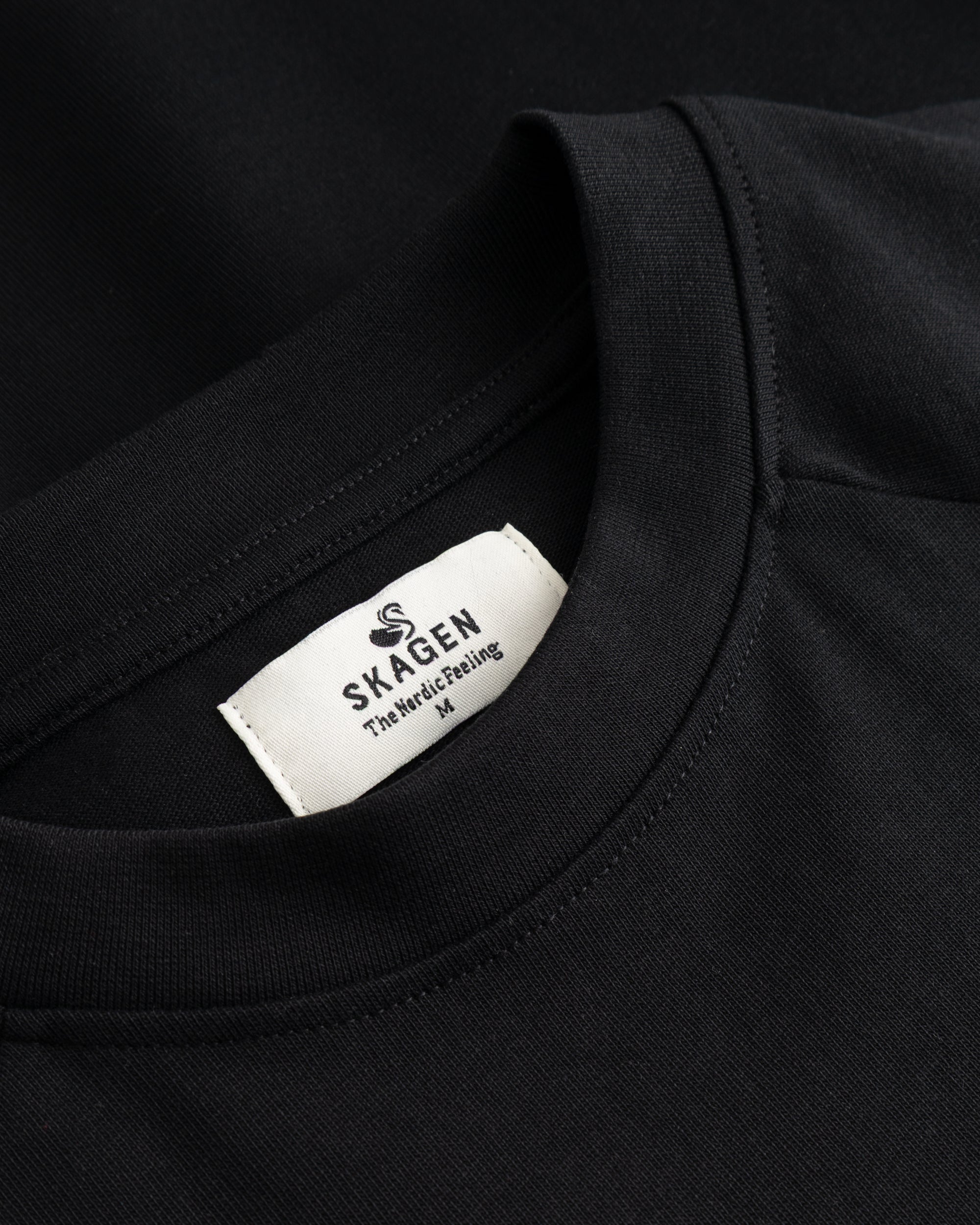 LONGSLEEVE BLACK