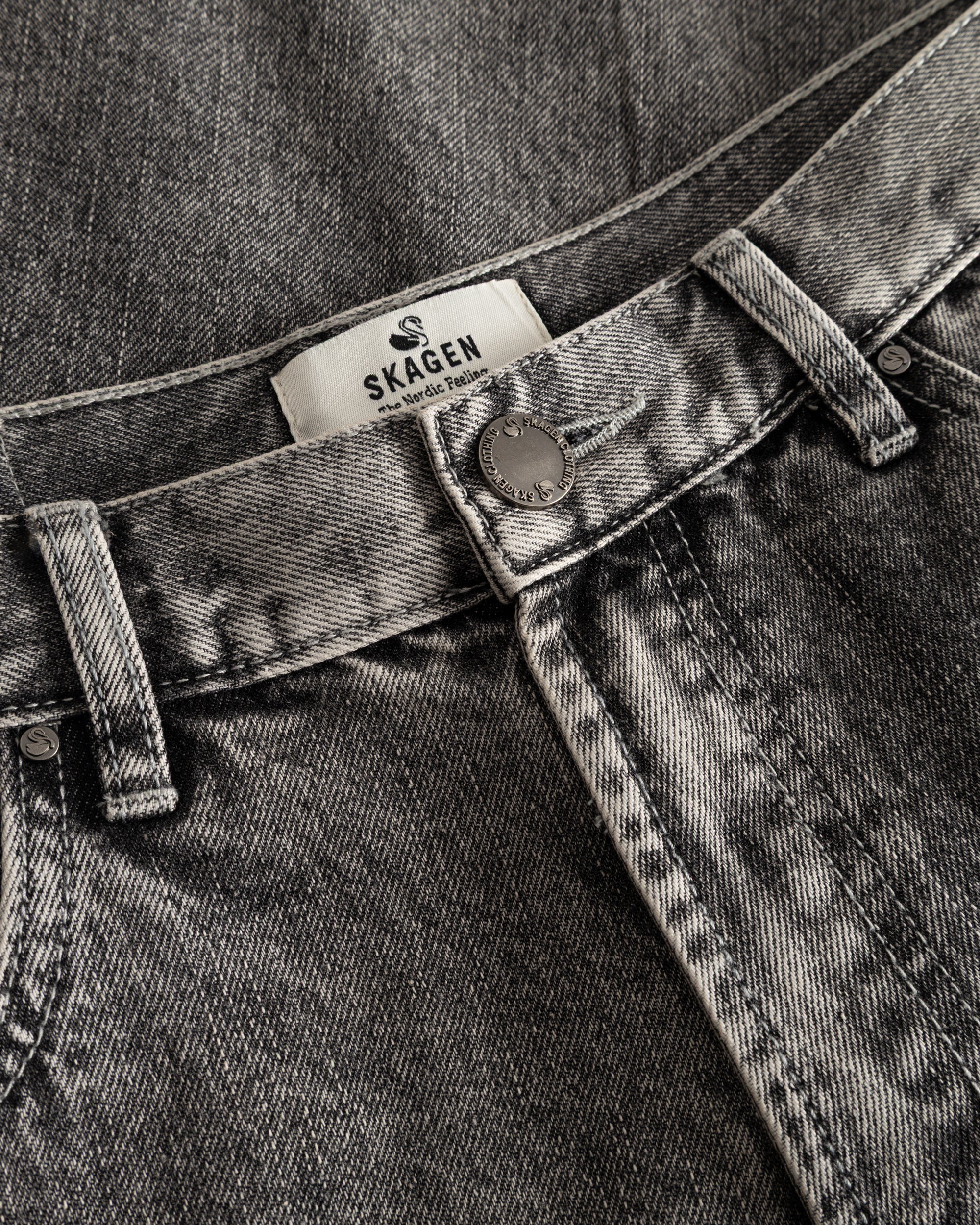 Regelmäßige Denim -Jeans grau gewaschen