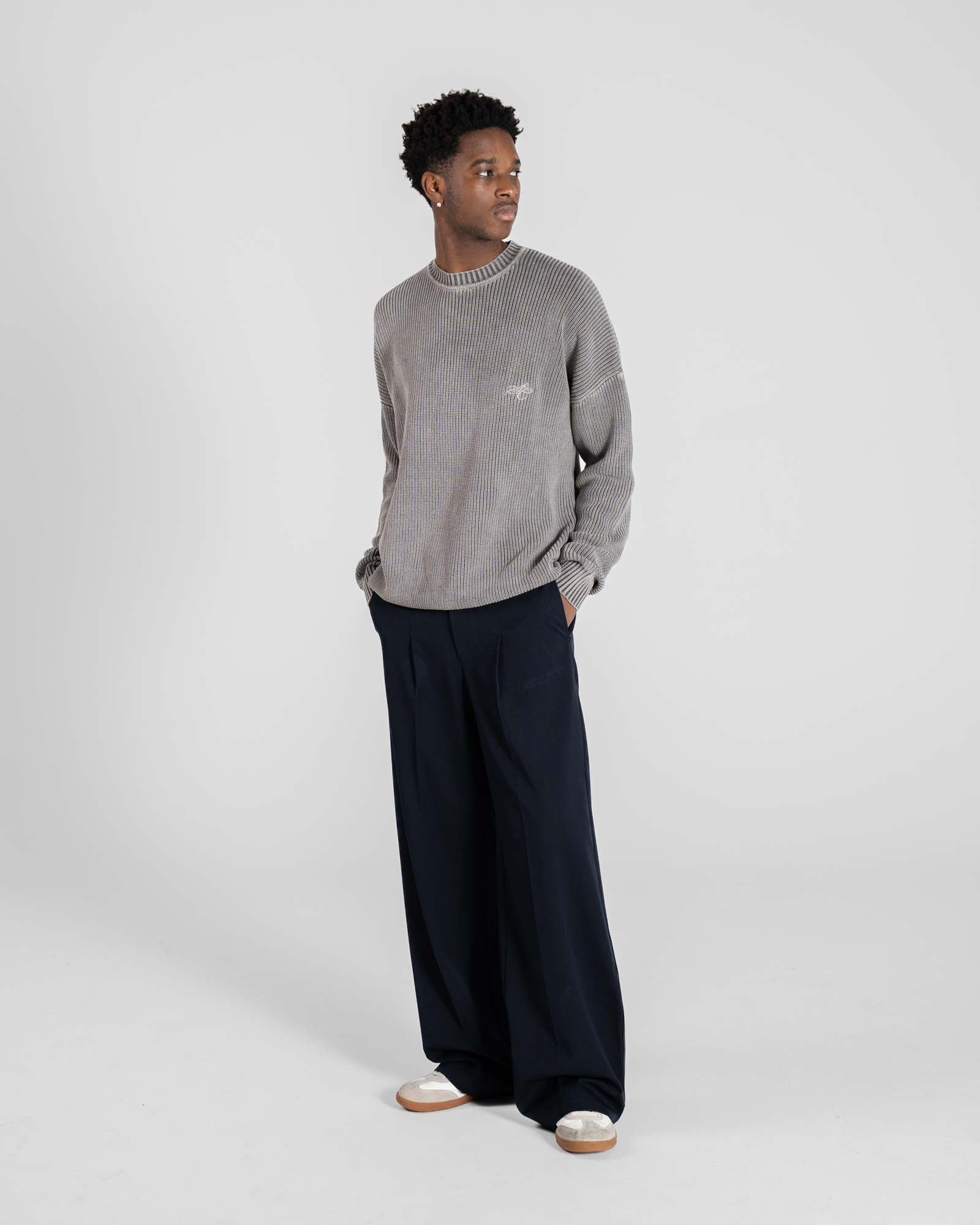 Gewaschener Strickgrau