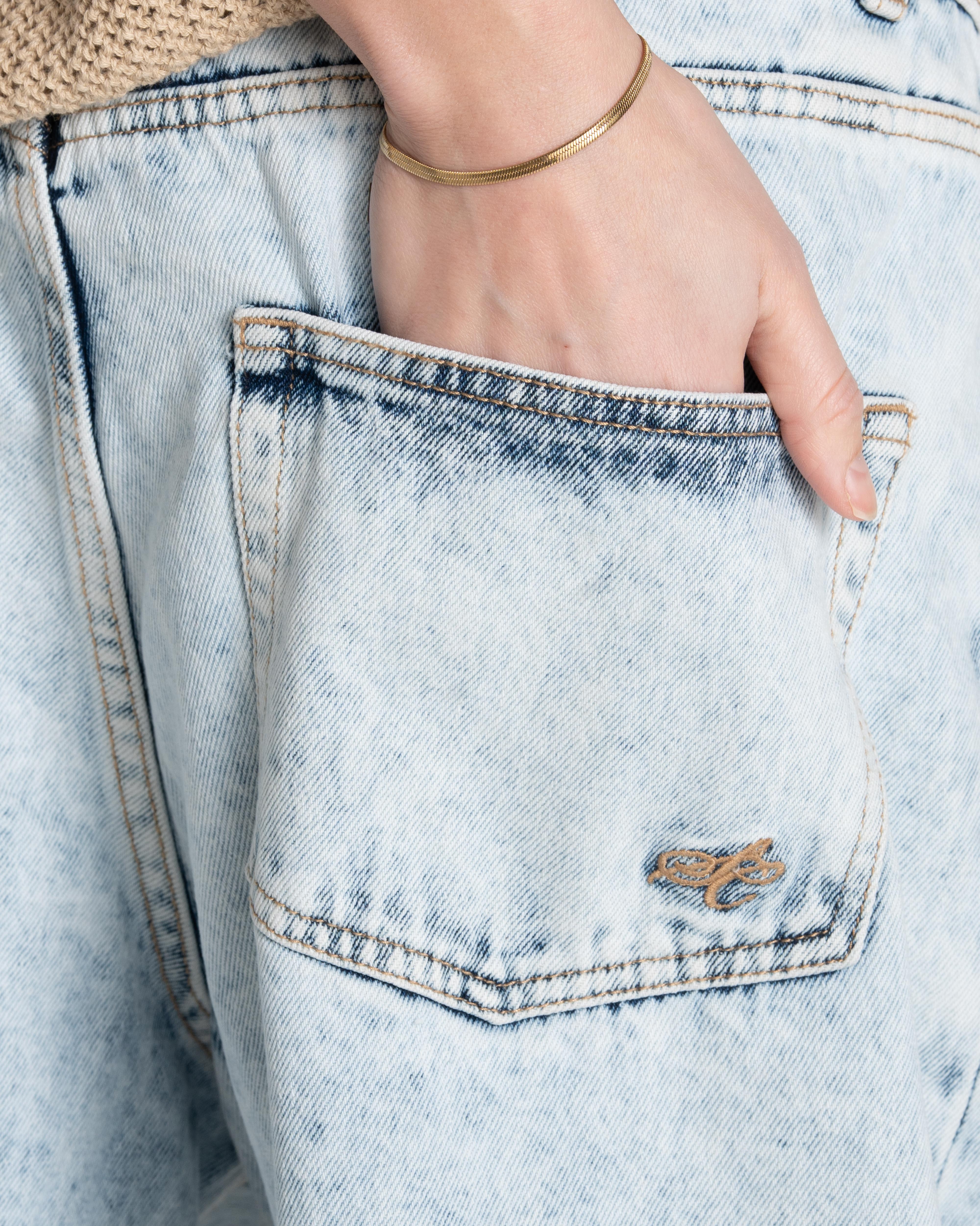 Jorts hellblau
