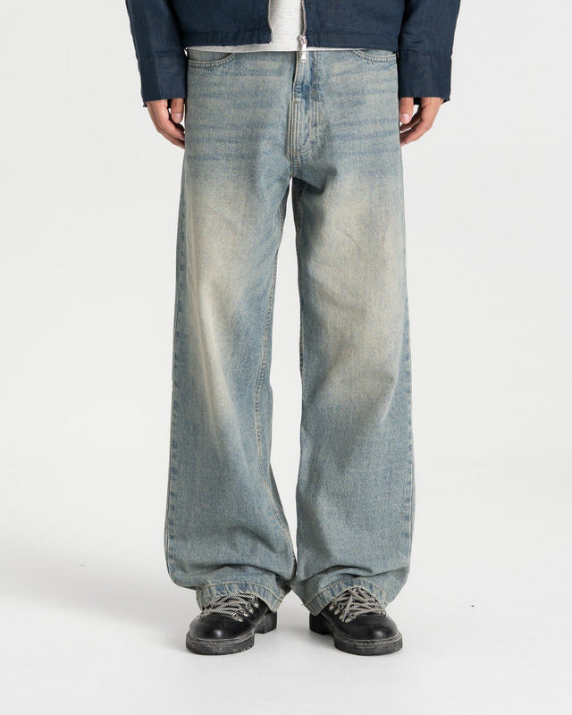 Baggy denim jeans light blue vintage wash