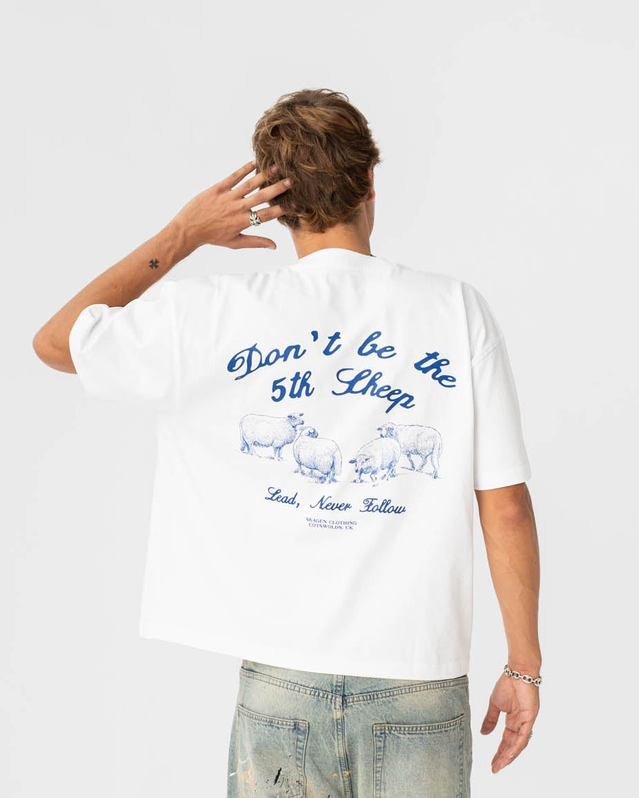 Graphic T-Shirt 'Lead, never follow' White