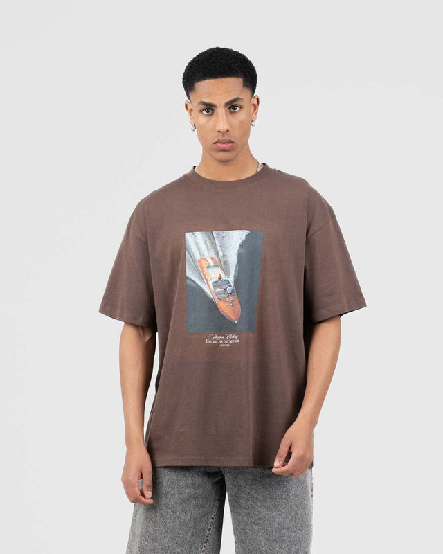 Como Graphic Tee Braun