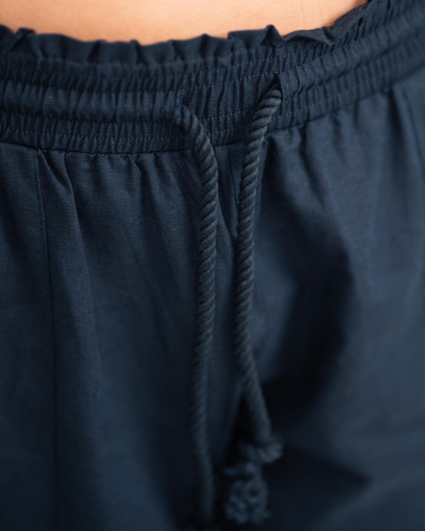 Hørbukser Lavtaljede Navy | Skagen - clothing.dk