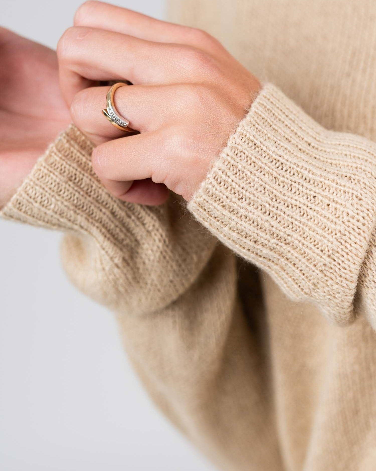 Light Weight Cardigan Beige | Skagen - clothing.dk